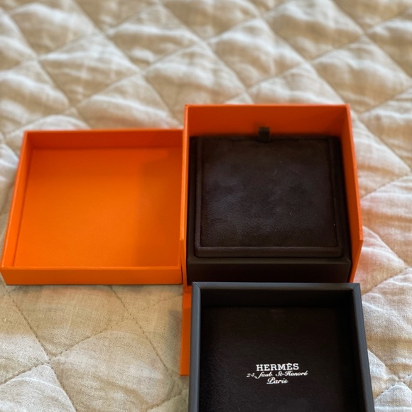 Hermes earring box with orange box - Picture 2 of 2
